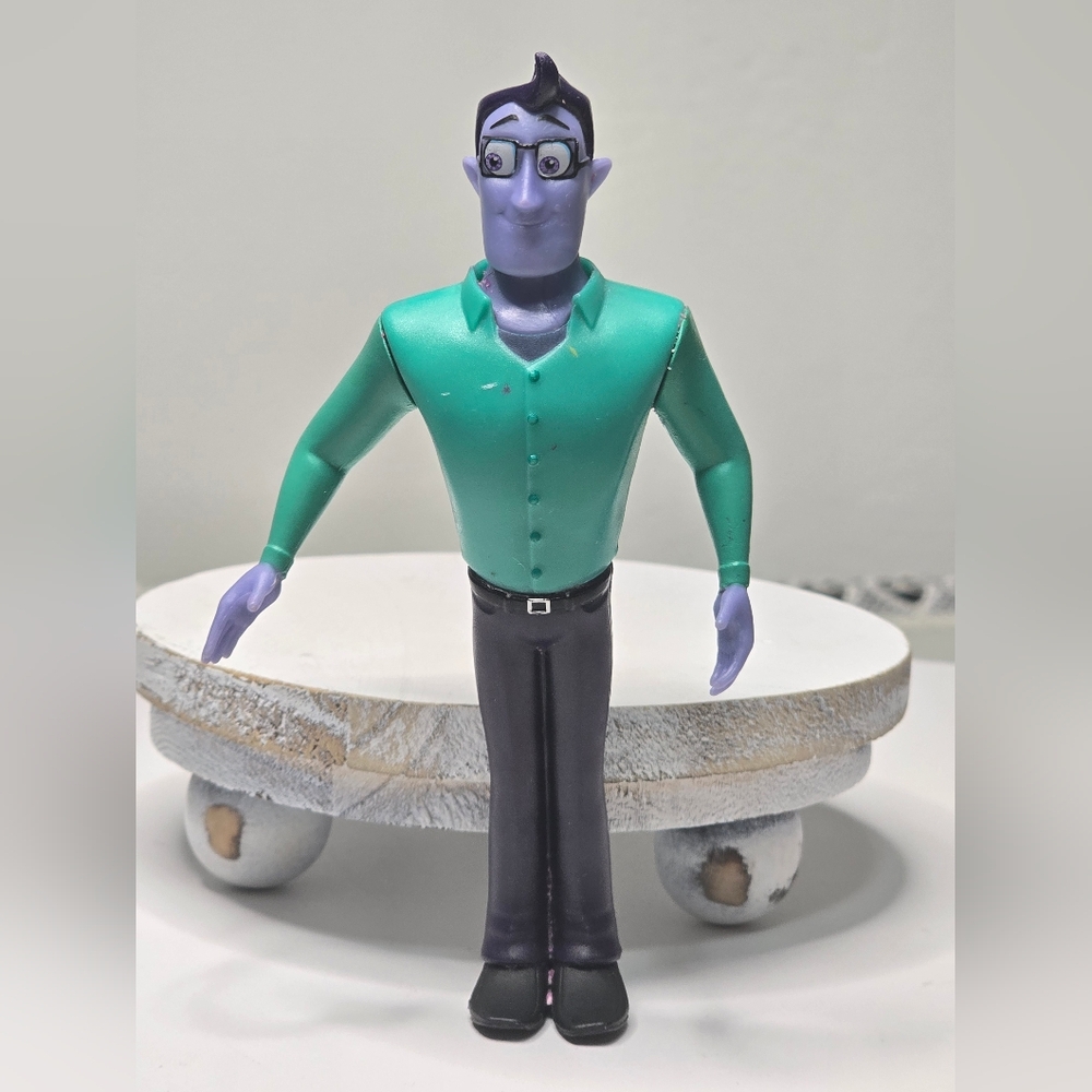 Disney Vampirina BORIS Hauntley Vee's Dad Father Oxana Husband Kids Toy